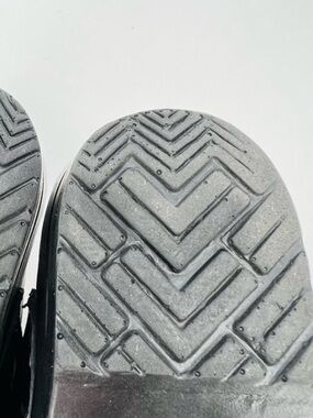 oksnaD nolongeravailable pleasedontbuy